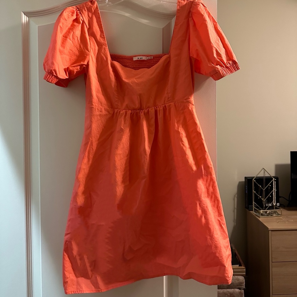 Pink puff sleeve dress